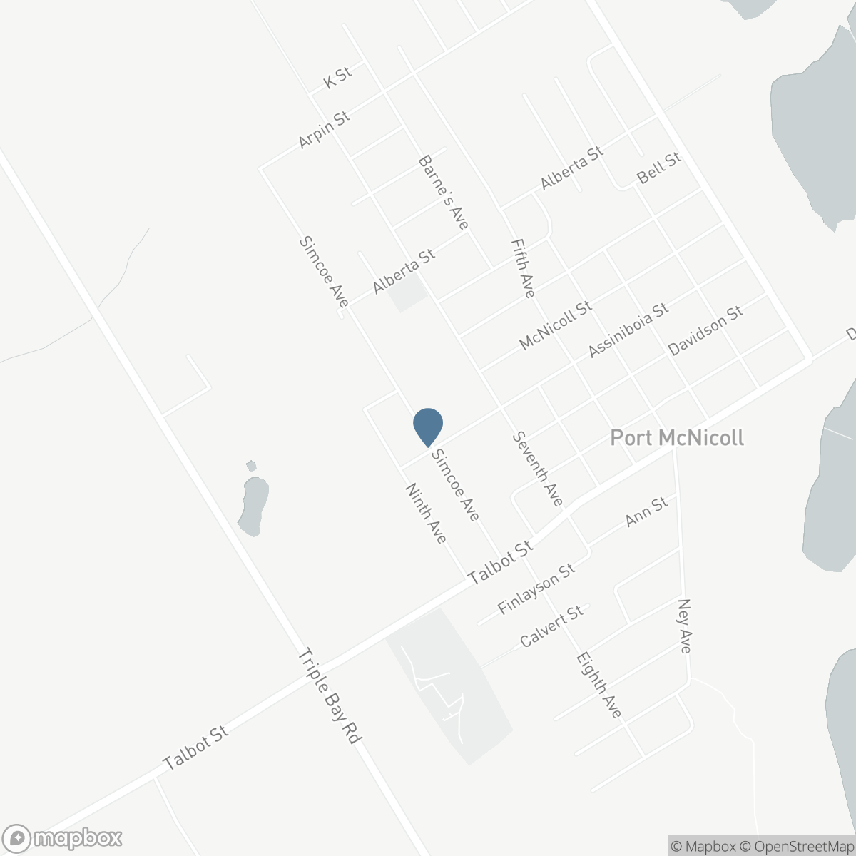 679 SIMCOE AVENUE W, Tay, Ontario L0K 1R0